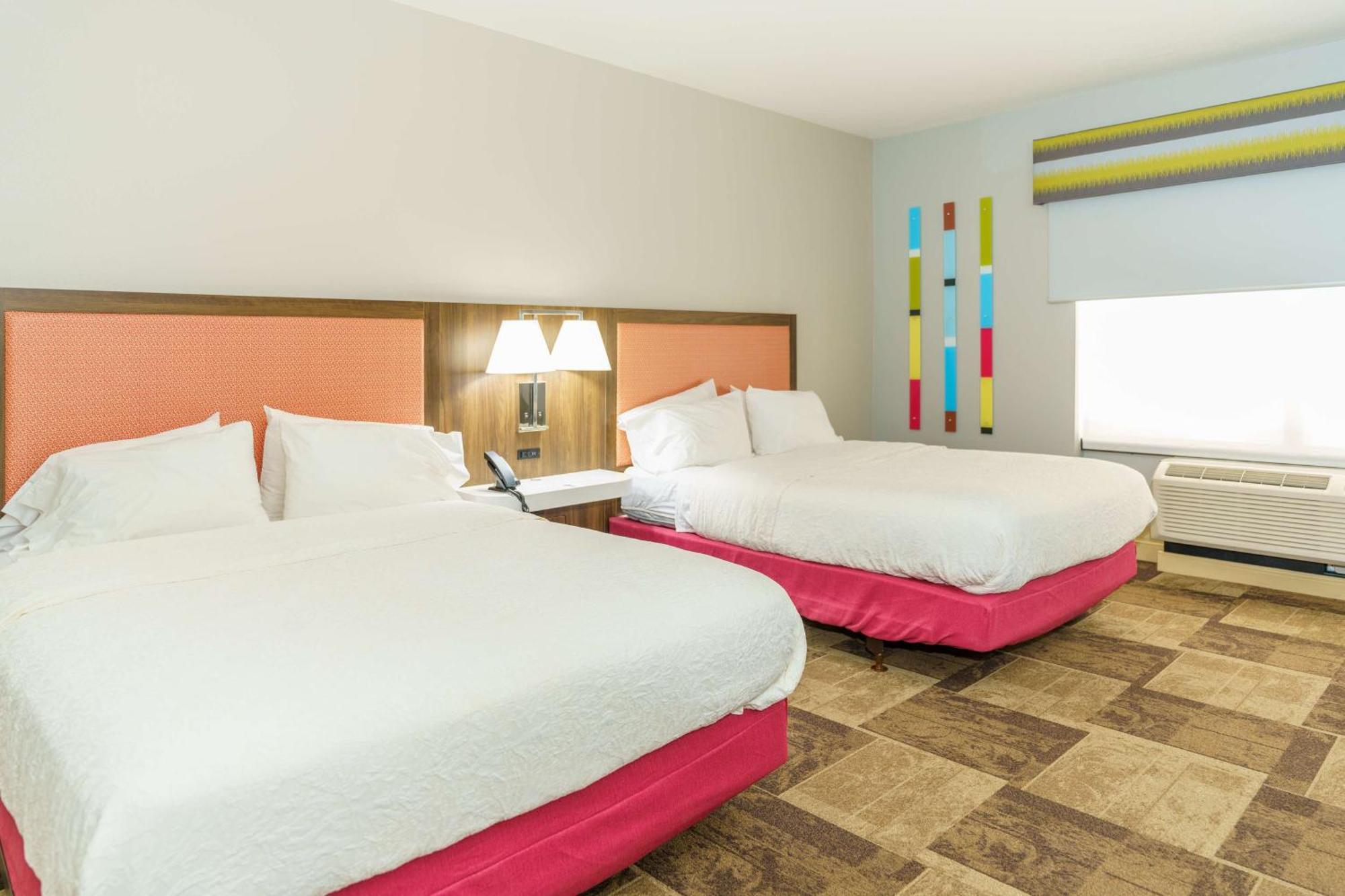 Hampton Inn Garden City Ngoại thất bức ảnh