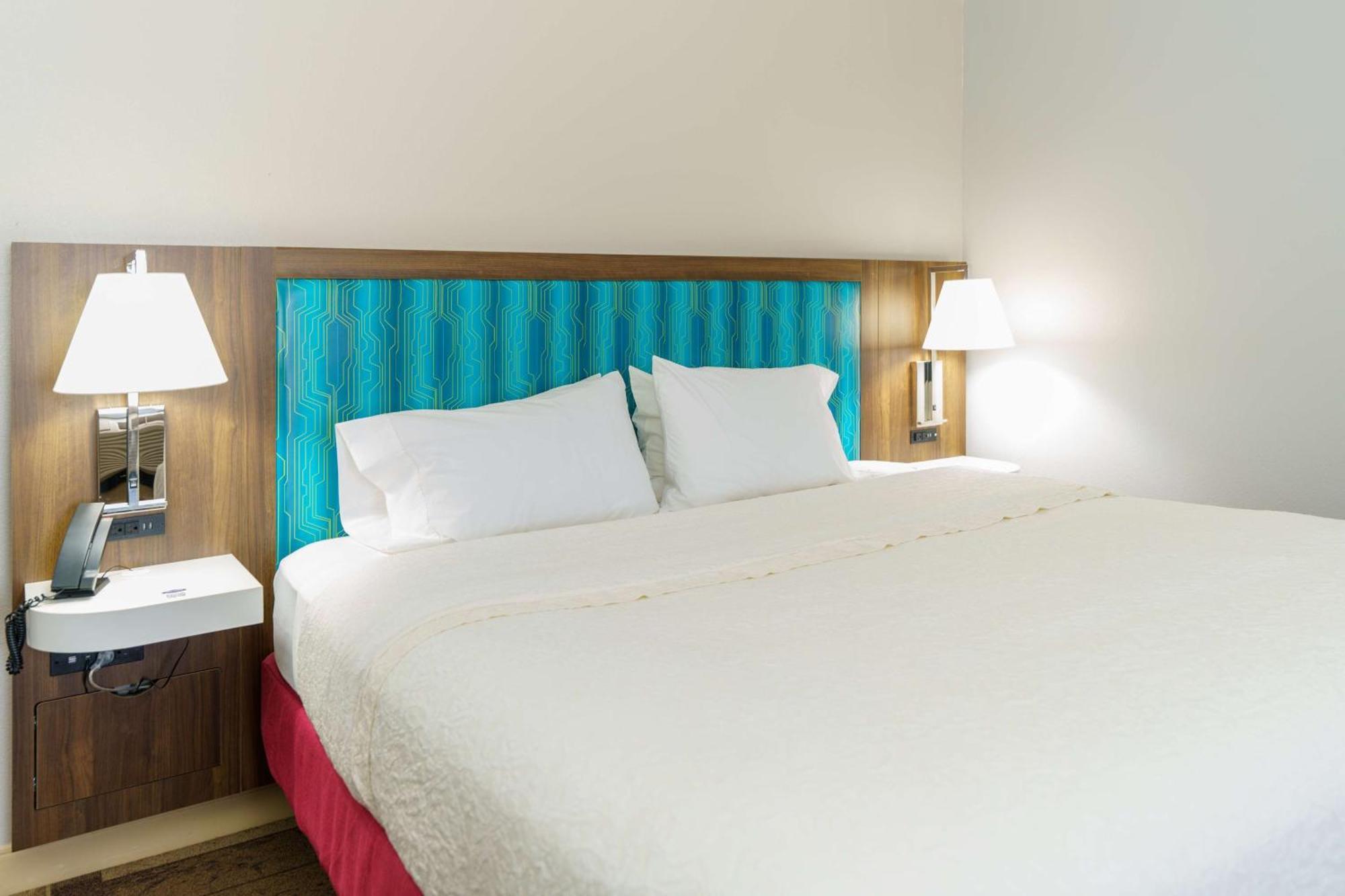 Hampton Inn Garden City Ngoại thất bức ảnh